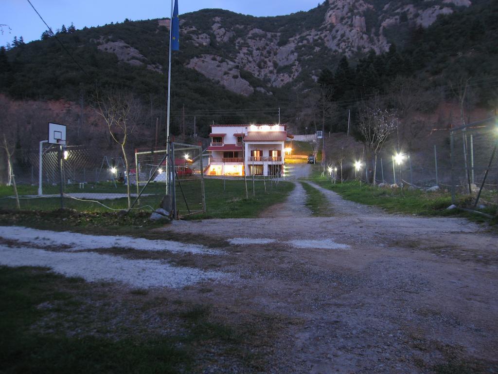 Michel Studios Калаврита Экстерьер фото