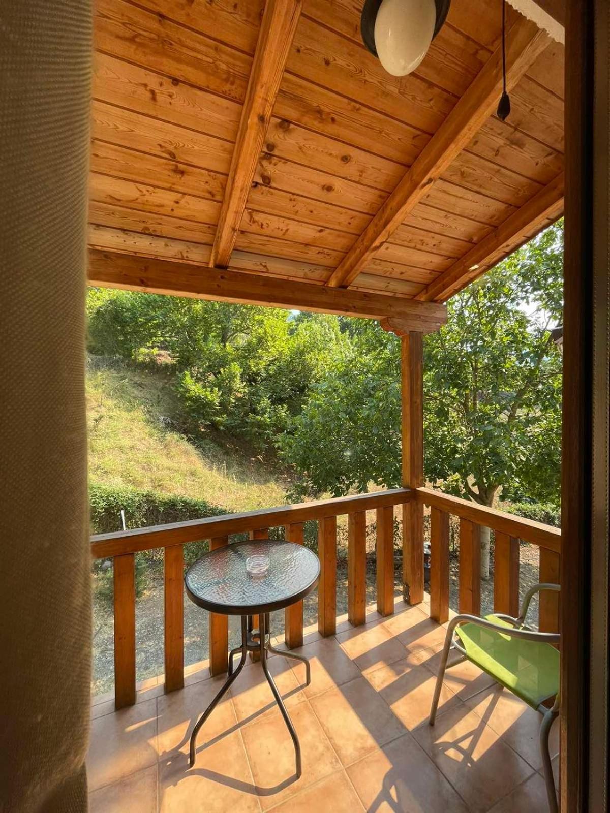Michel Studios Калаврита Экстерьер фото