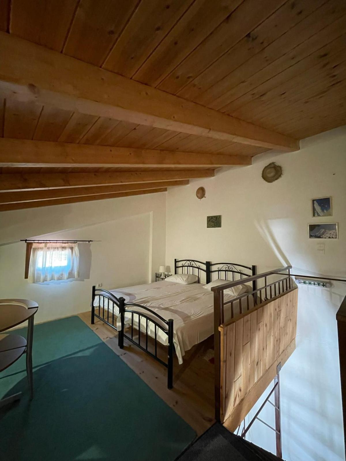 Michel Studios Калаврита Экстерьер фото
