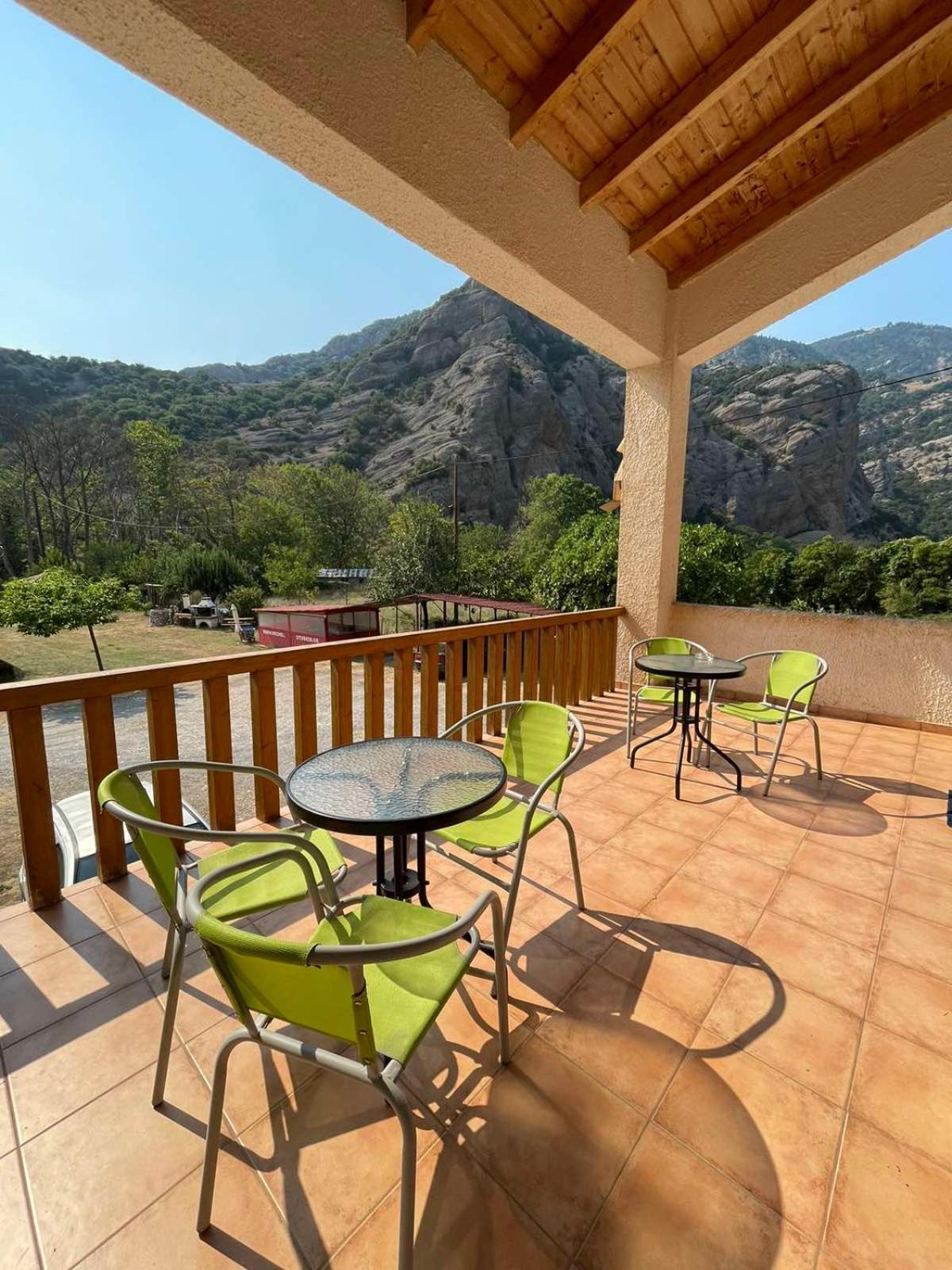 Michel Studios Калаврита Экстерьер фото