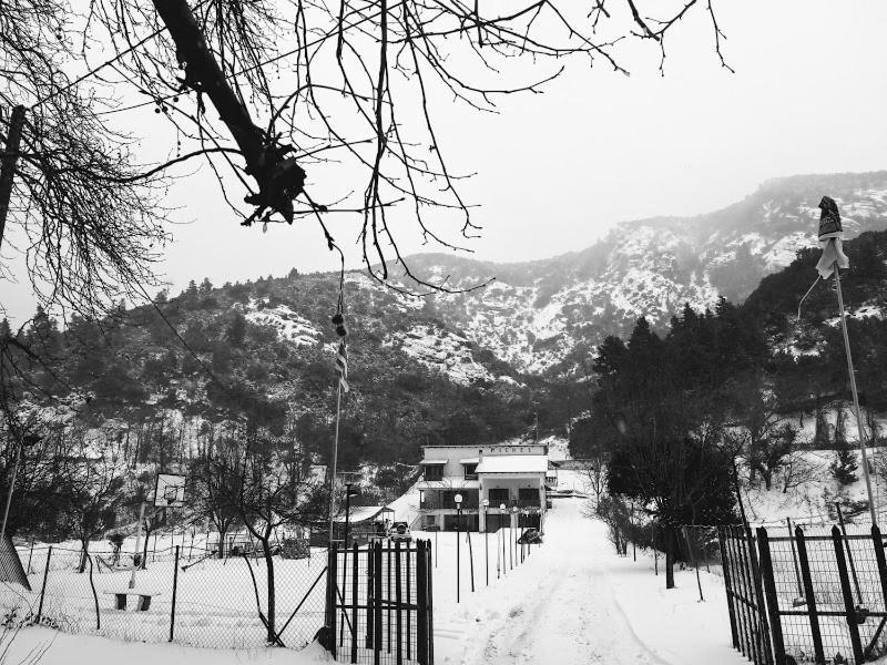 Michel Studios Калаврита Экстерьер фото